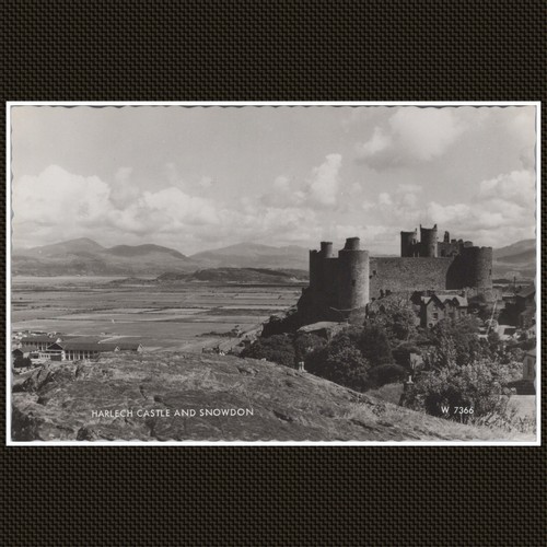 Harlech castle and snowdon - harlech,