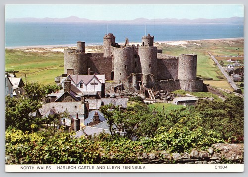 C45516 harlech castle wales - castle,